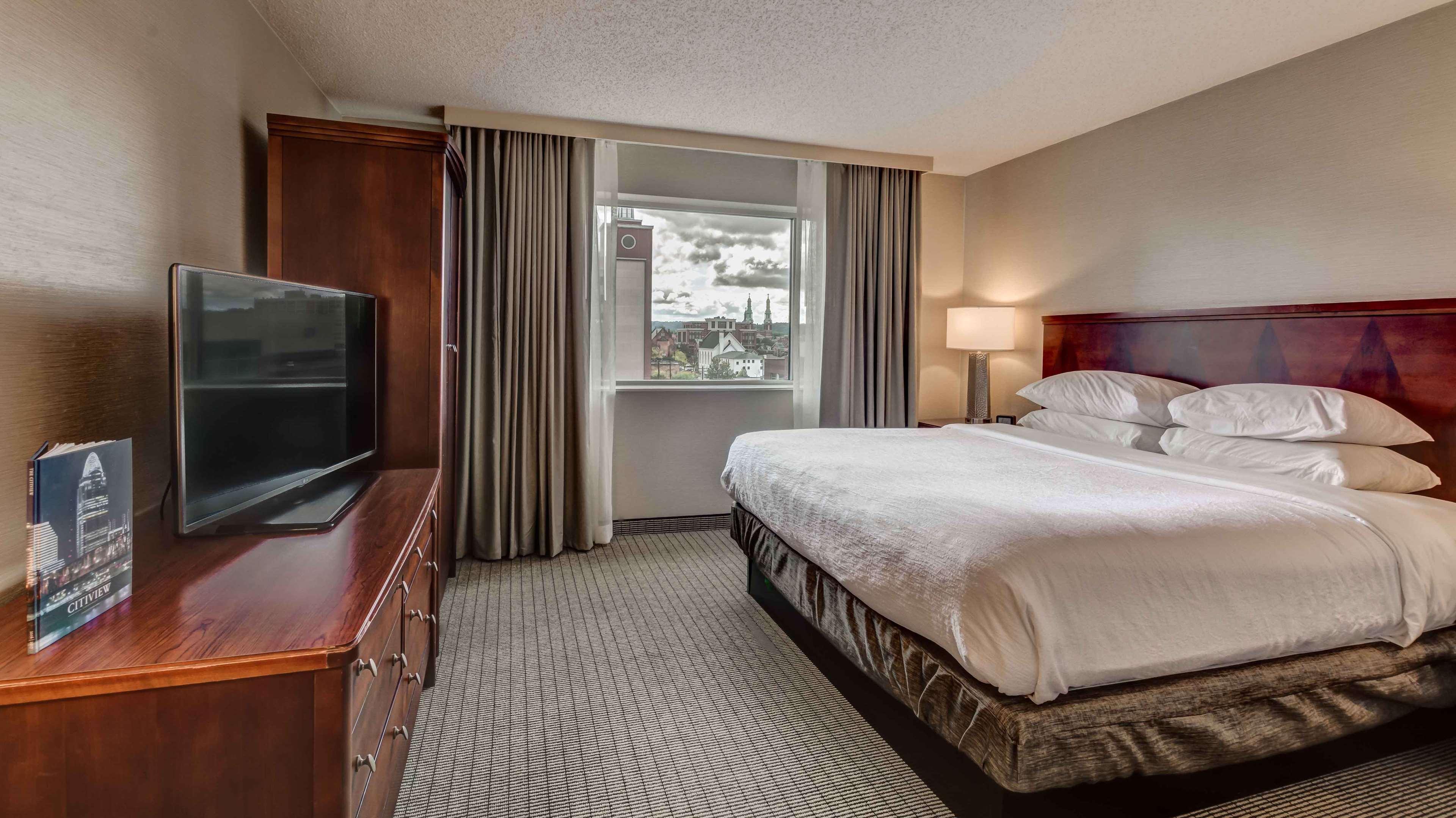 Embassy Suites Cincinnati - Rivercenter Covington Exteriör bild