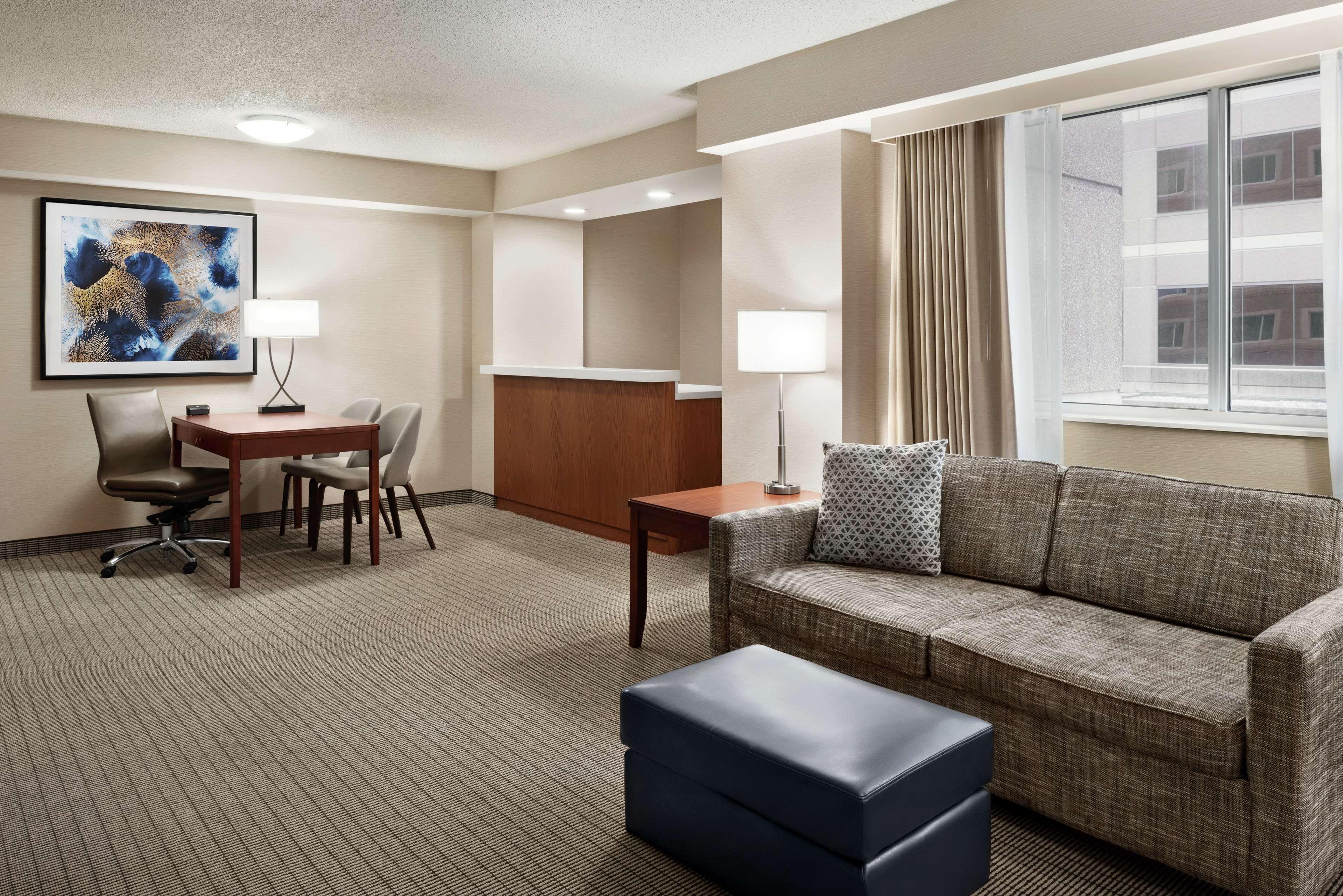 Embassy Suites Cincinnati - Rivercenter Covington Exteriör bild