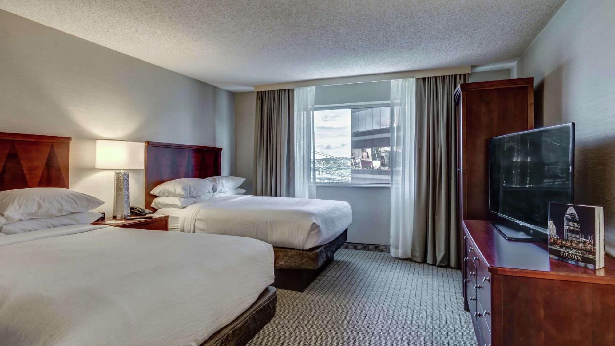 Embassy Suites Cincinnati - Rivercenter Covington Exteriör bild