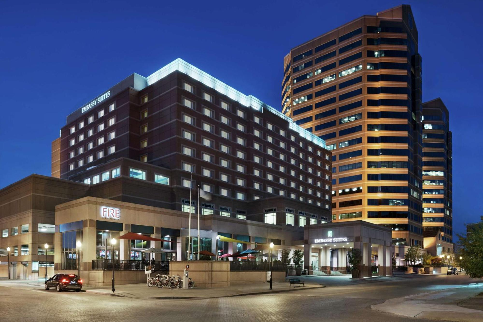 Embassy Suites Cincinnati - Rivercenter Covington Exteriör bild